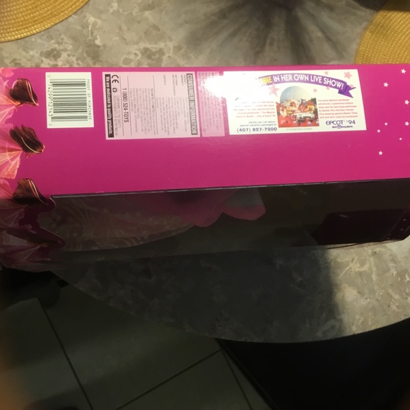 Dance n Twirl Barbie (First Barbie ever to dance by radio control!) - Picture 9 of 16